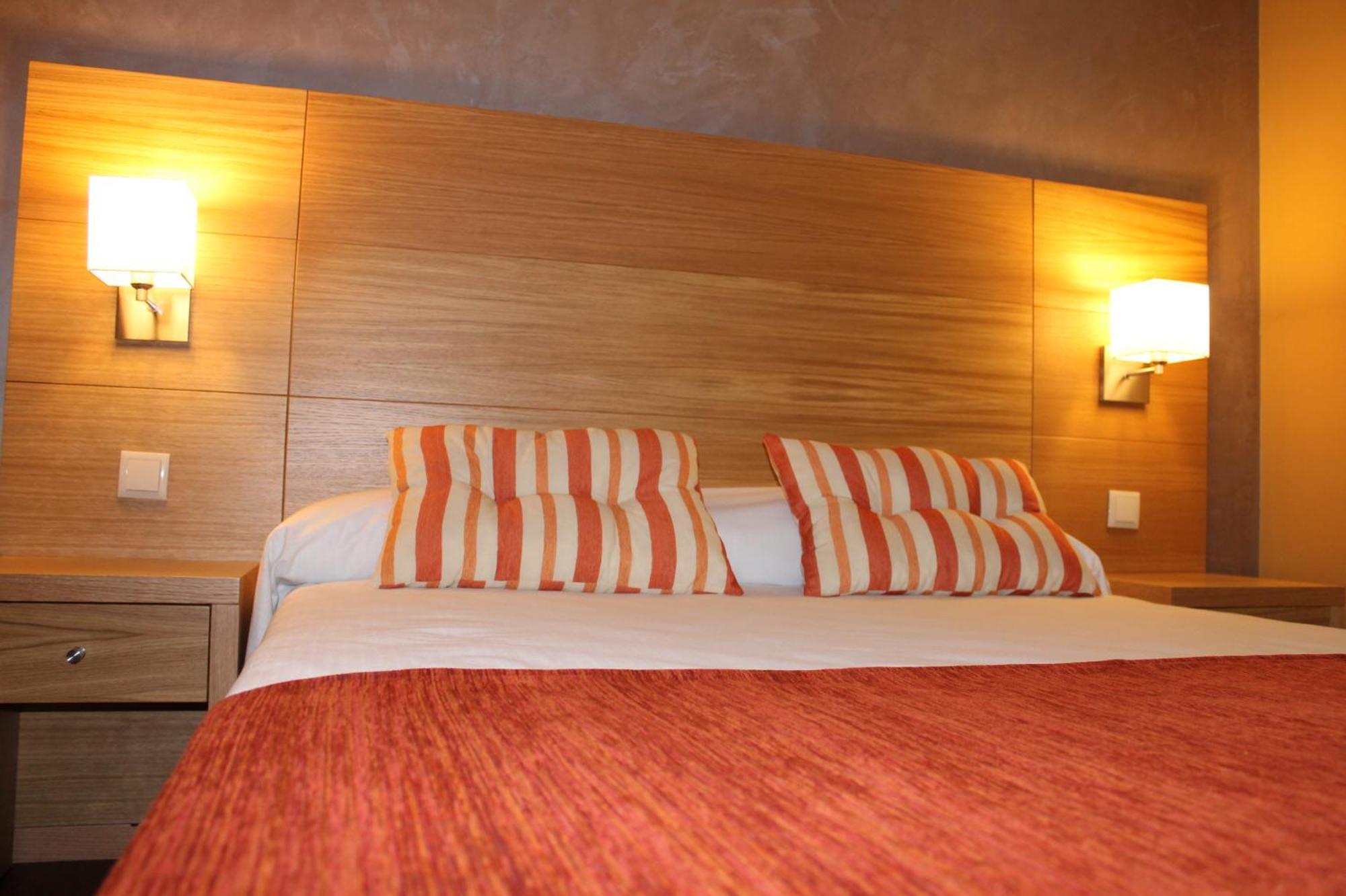 Hotel Carmen لا كالا ذي ميخاس الغرفة الصورة