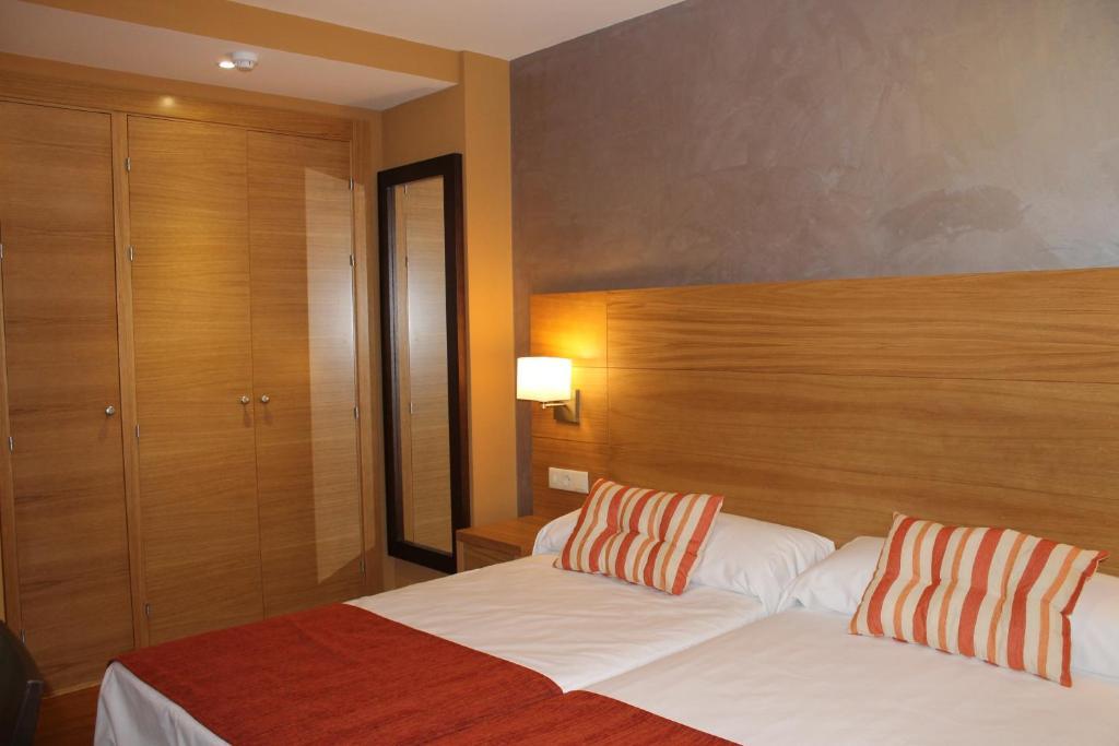 Hotel Carmen لا كالا ذي ميخاس الغرفة الصورة