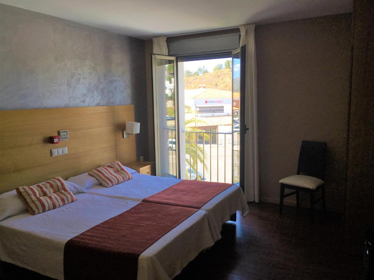 Hotel Carmen لا كالا ذي ميخاس المظهر الخارجي الصورة